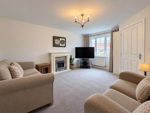 3 bedroom apartment to rent