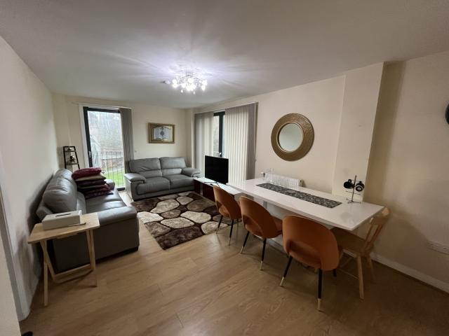 3 bedroom apartment to rent