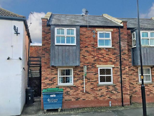 3 bedroom apartment to rent