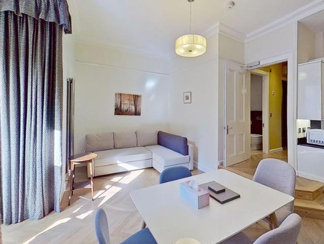 3 bedroom apartment to rent