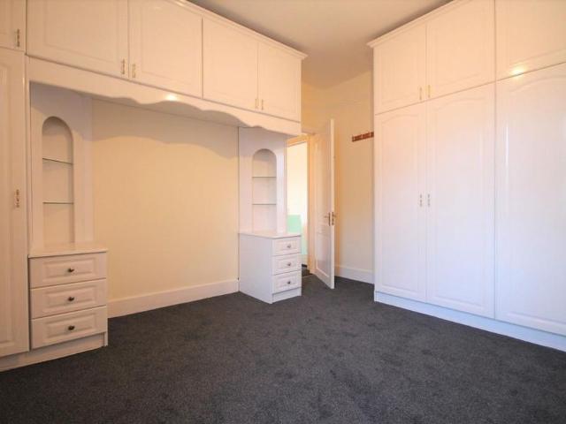 3 bedroom apartment to rent