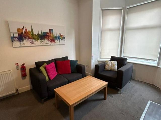 3 bedroom apartment to rent