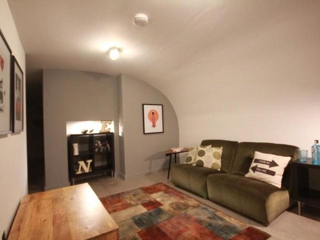 3 bedroom apartment to rent