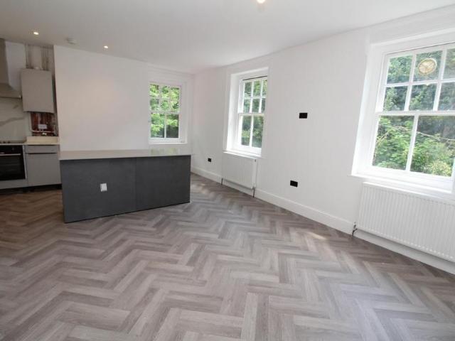 3 bedroom apartment to rent