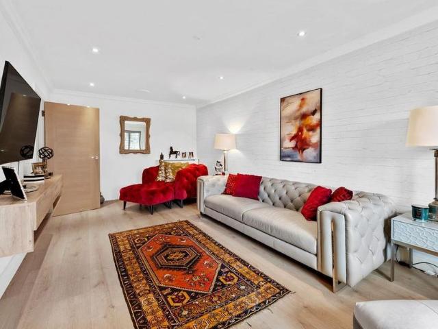 3 bedroom apartment to rent