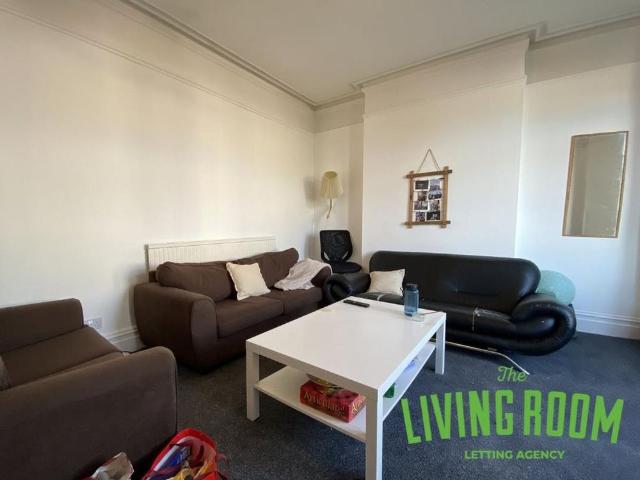 3 bedroom apartment to rent