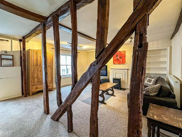 3 bedroom apartment to rent