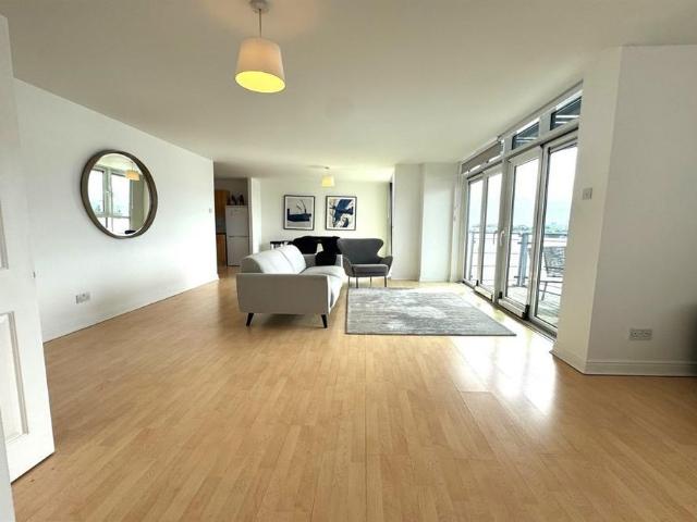 3 bedroom apartment to rent