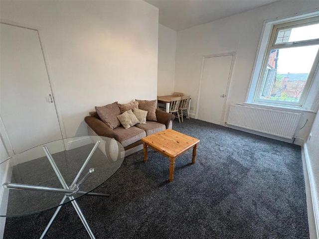 3 bedroom apartment to rent