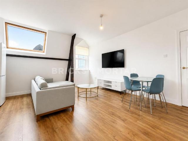 3 bedroom apartment to rent
