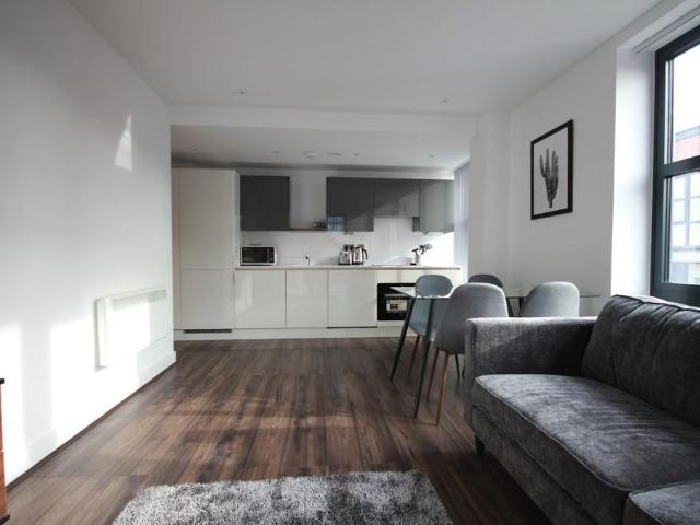 3 bedroom apartment to rent