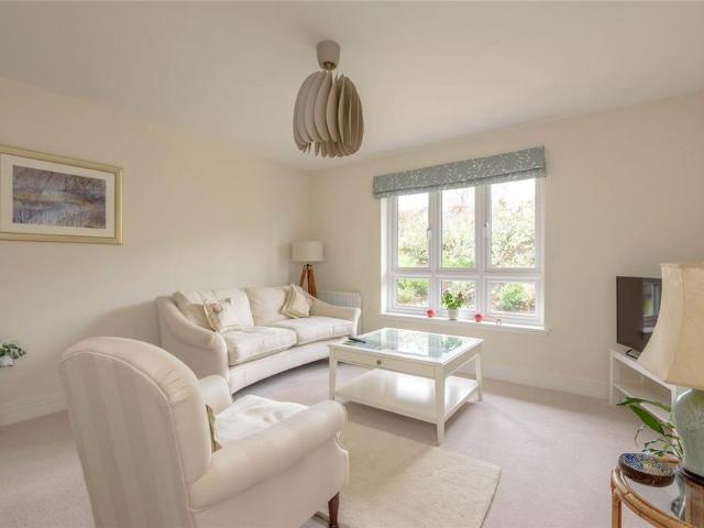 3 bedroom apartment to rent