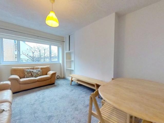3 bedroom apartment to rent