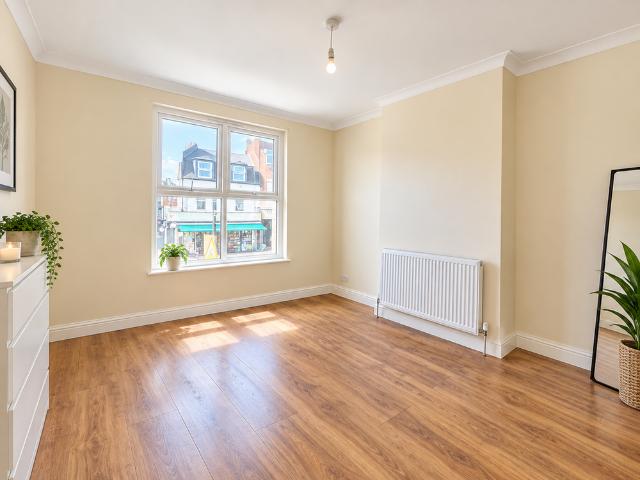 3 bedroom apartment to rent