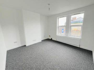 3 bedroom apartment to rent