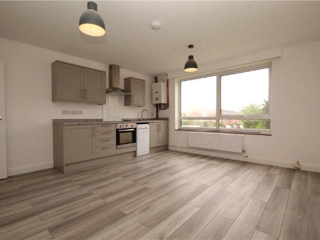 3 bedroom apartment to rent