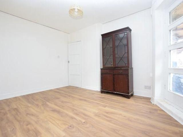 3 bedroom apartment to rent