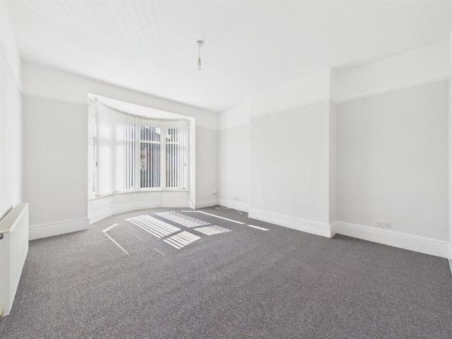3 bedroom apartment to rent