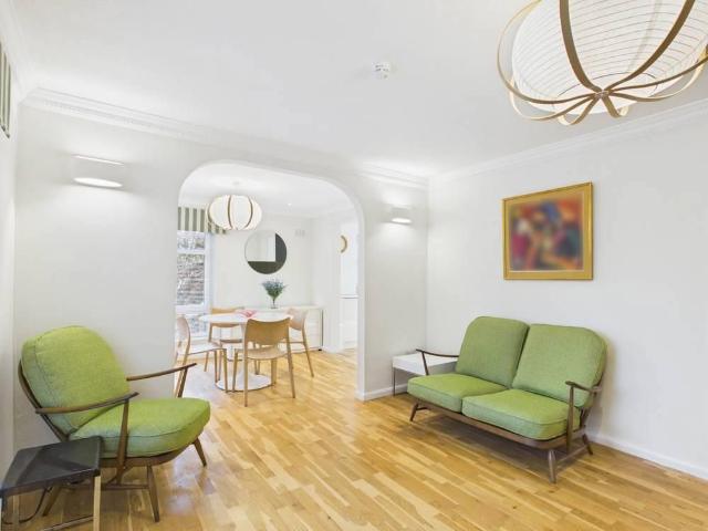 3 bedroom apartment to rent