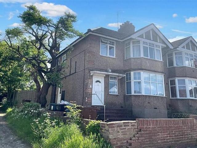 3 bedroom apartment to rent