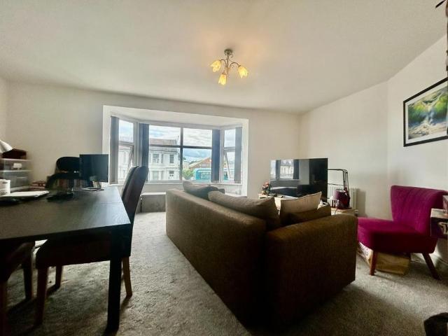 3 bedroom apartment to rent