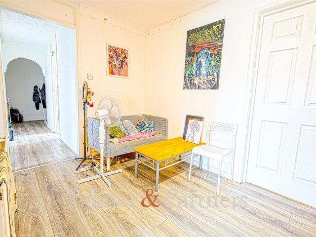 3 bedroom apartment to rent