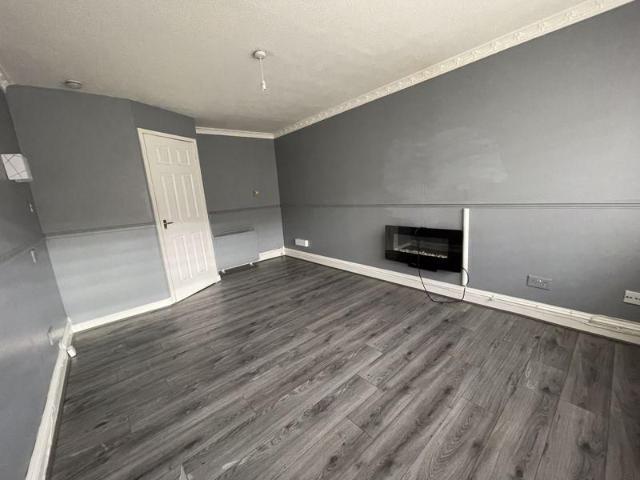 3 bedroom apartment to rent