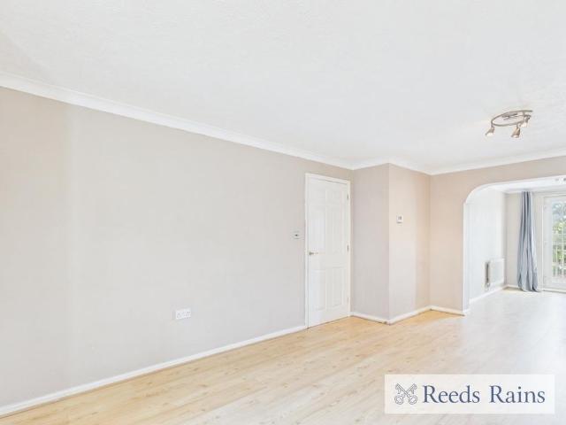3 bedroom apartment to rent