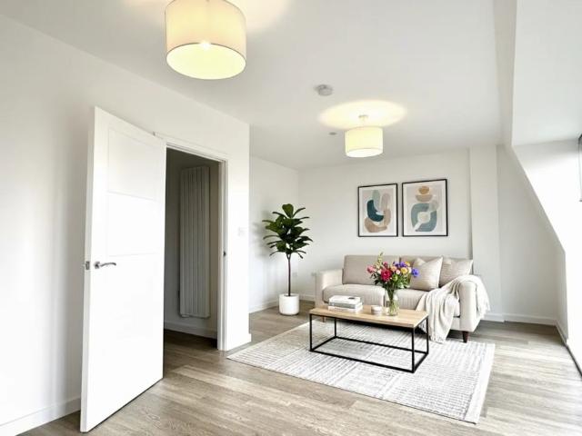 3 bedroom apartment to rent