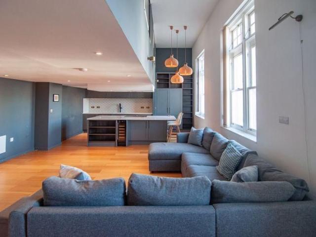 3 bedroom apartment to rent