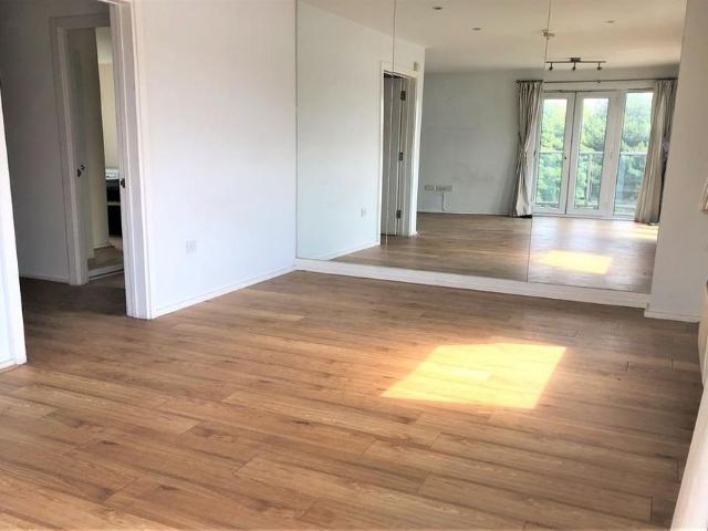 3 bedroom apartment to rent