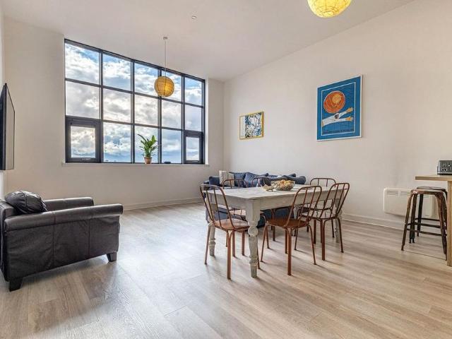 3 bedroom apartment to rent
