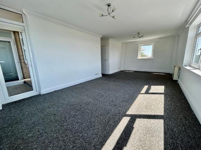 3 bedroom apartment to rent