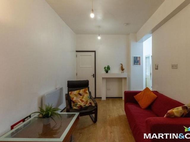 3 bedroom apartment to rent