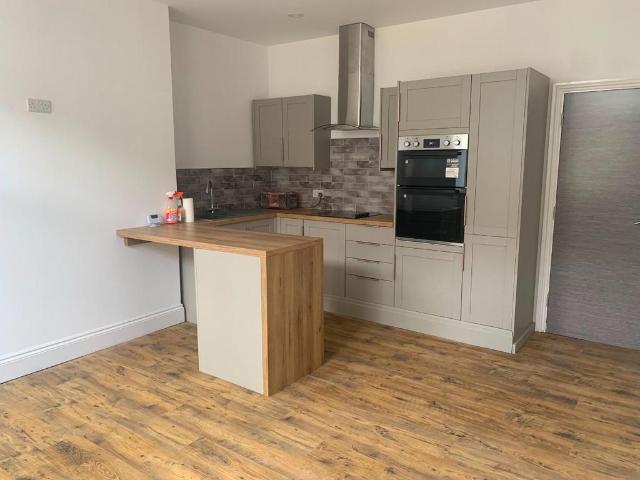 3 bedroom apartment to rent