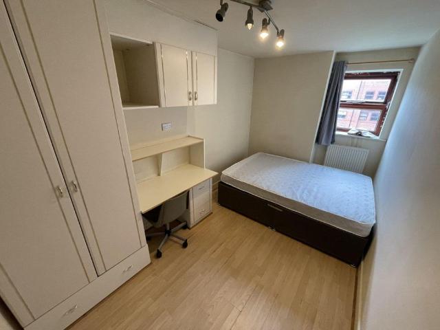 3 bedroom apartment to rent