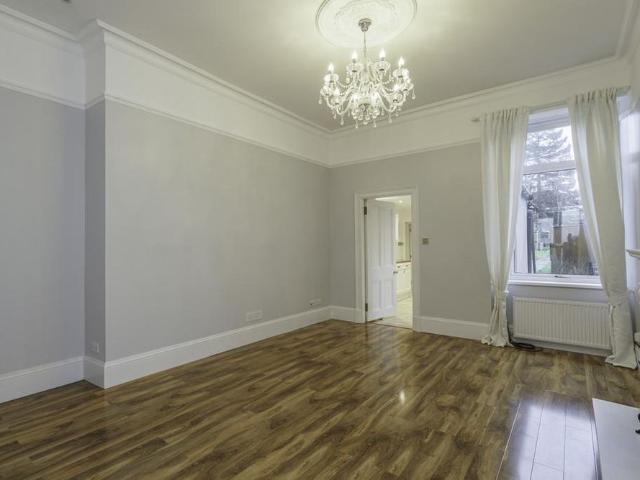 3 bedroom apartment to rent