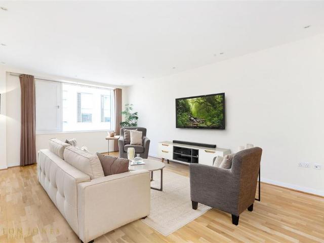 3 bedroom apartment to rent