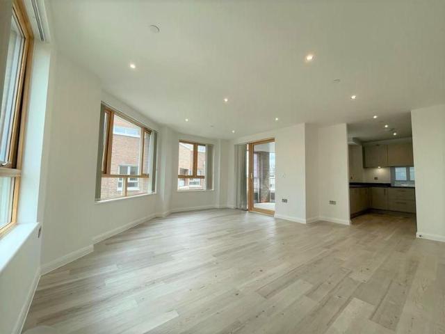 3 bedroom apartment to rent