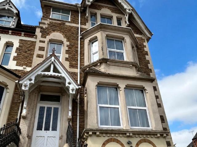 3 bedroom apartment to rent
