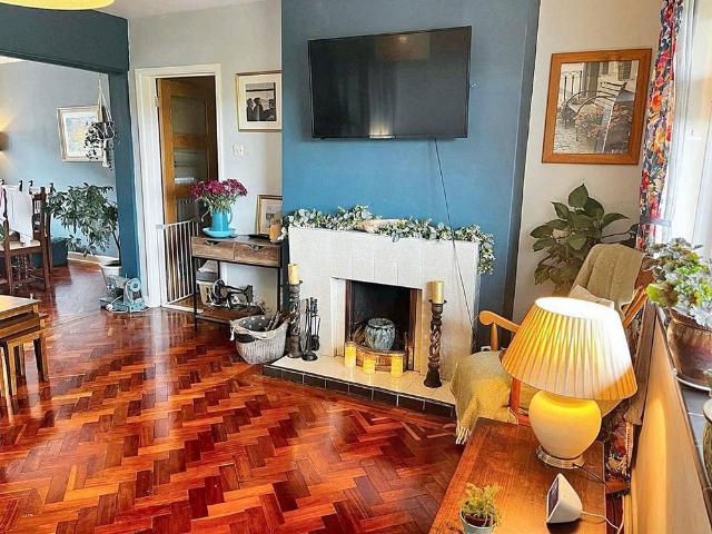 3 bedroom apartment to rent