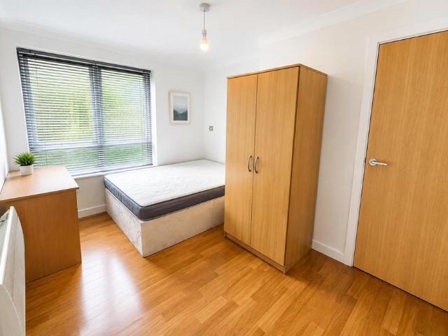 3 bedroom apartment to rent