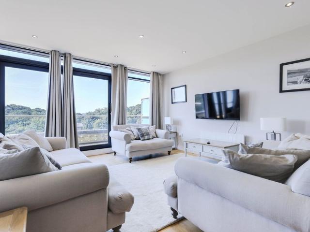 3 bedroom apartment to rent