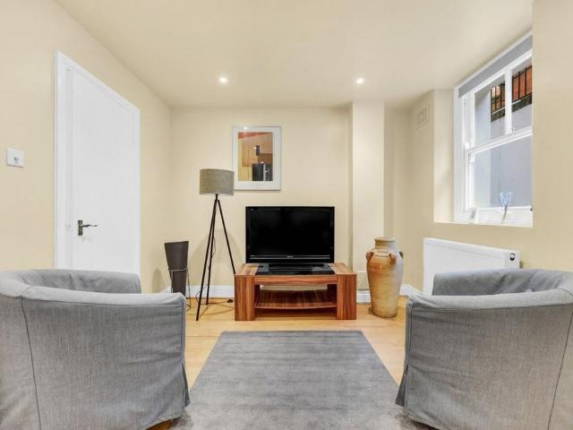 3 bedroom apartment to rent