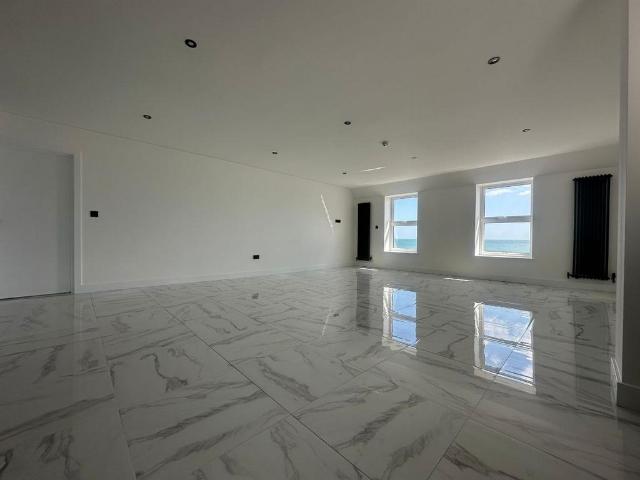 3 bedroom apartment to rent