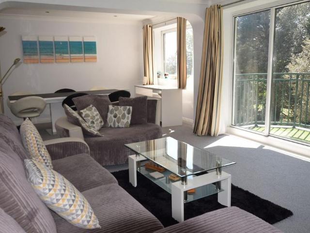 3 bedroom apartment to rent