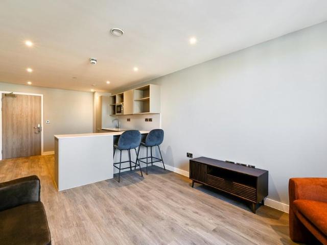 3 bedroom apartment to rent