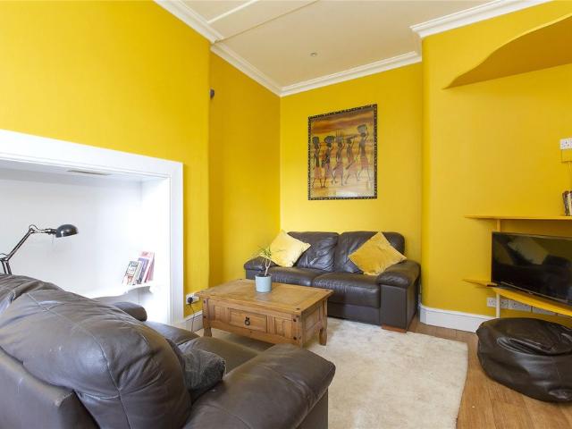 3 bedroom apartment to rent