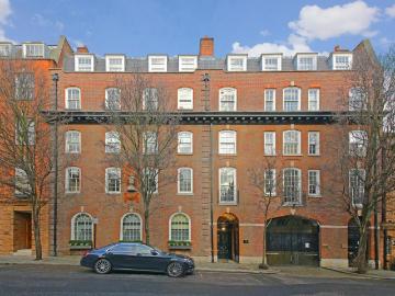Mayfair, London, Greater London - Equipped kitchen