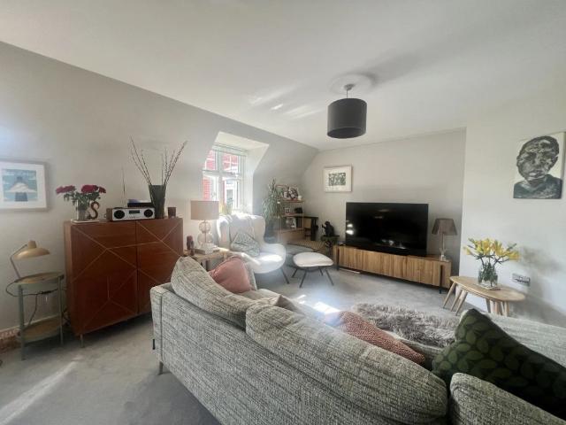 3 bedroom apartment to rent